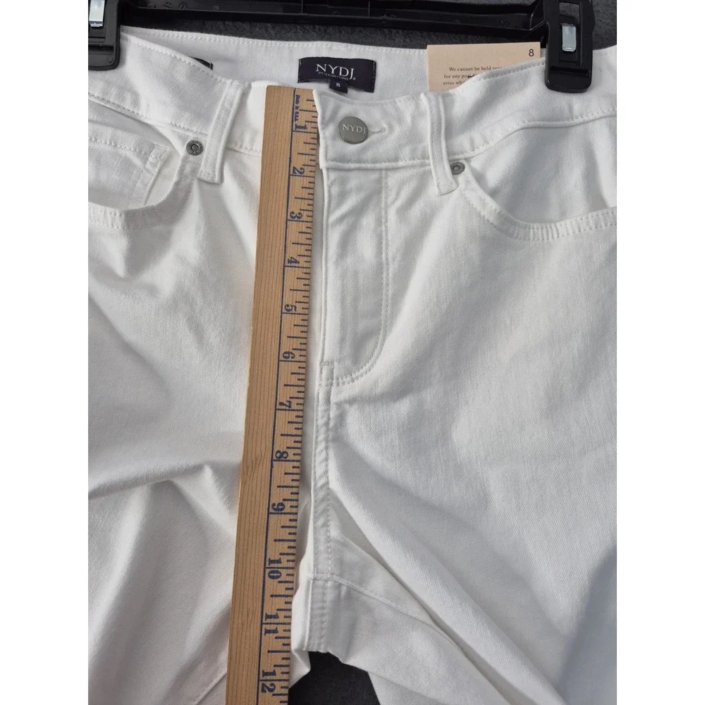 NWT NYDJ Marilyn Crop Button Hem 8 Straight Leg Capri Jeans Optic White Beach
